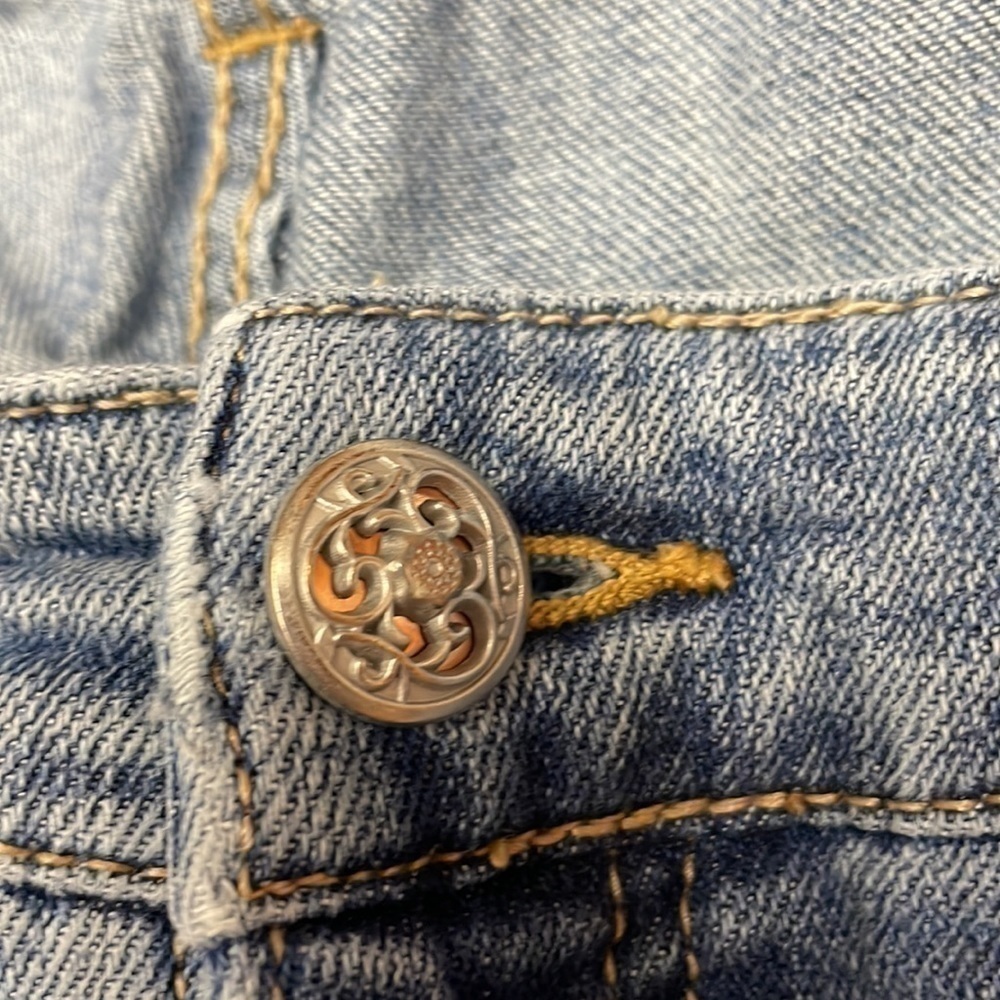 Torrid premium boyfriend jeans - Picture 3 of 9